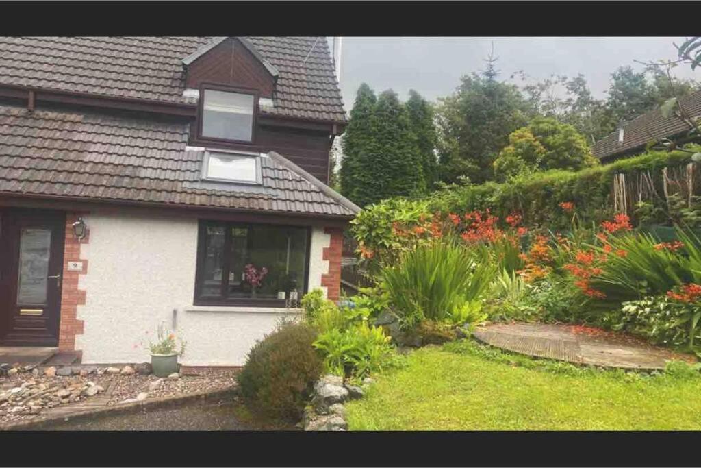 Contemporary Highland House Close To Town And Ben Nevis Fort William Exterior photo